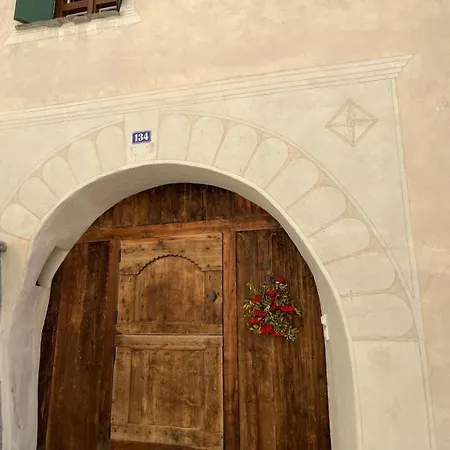 Historic Engadine House With Sauna * Zernez